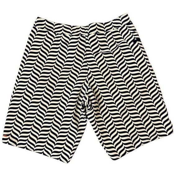 Patagonia Wavefarer Boardshorts Men’s Size 36 Yellow Navy Wave Pattern - Picture 2 of 4